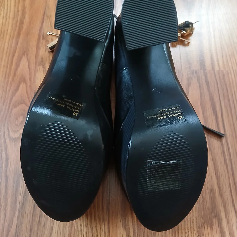 Fashion Nova Maray Platform Heels Womens 10 Black Padlock‎ Charm Peep Toe Block